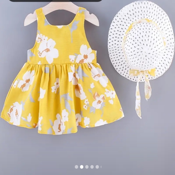 NEW Yellow and White Dress with matching Bonnet - Picture 2 of 9